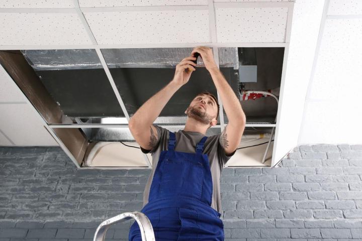 Installation plafond suspendu Beauvais